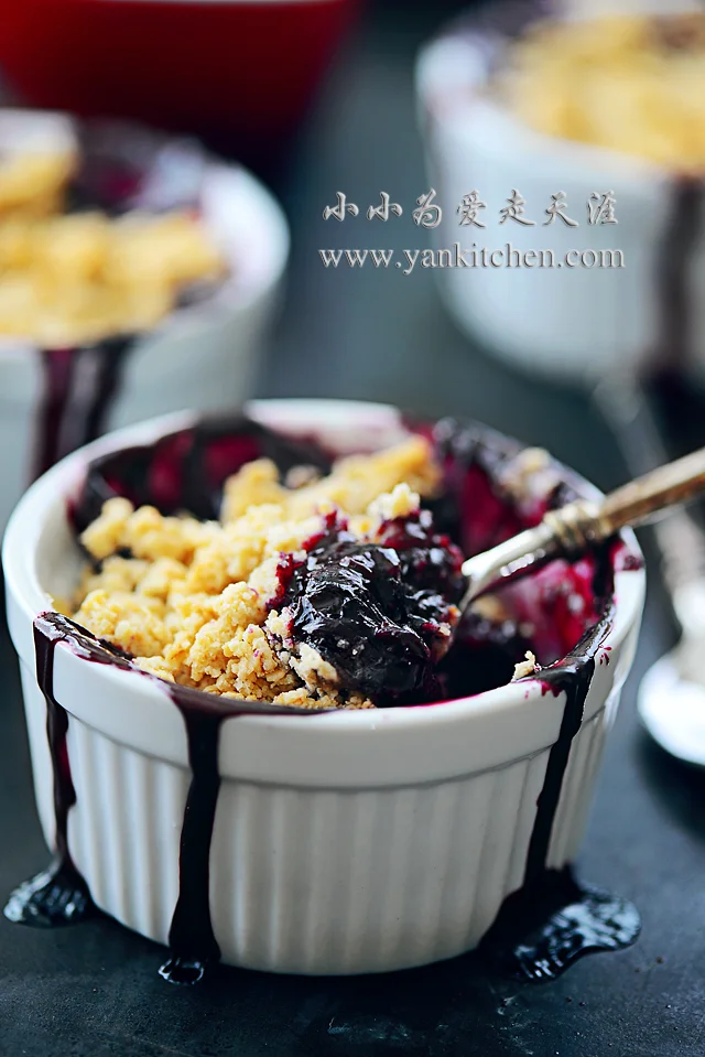 蓝莓燕麦酥点 （blueberry crisp）