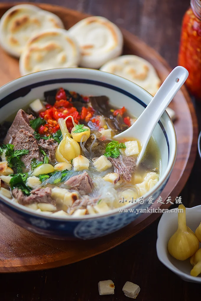 Lamb Soup with Diced Chinese Bread