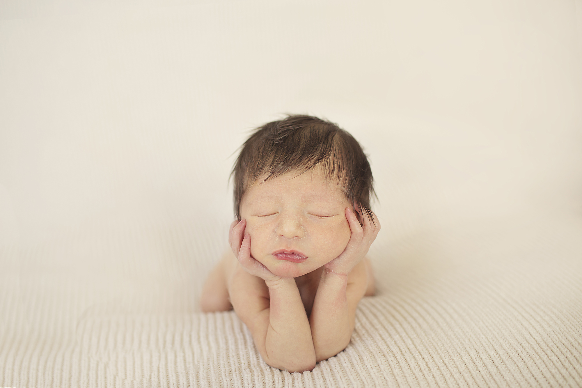 Syracuse NY newborn photography