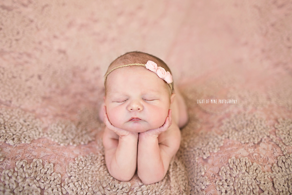 Syracuse NY Newborn Photographer