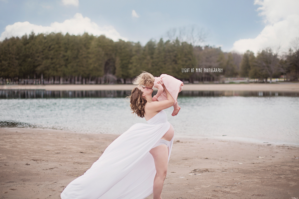 Syracuse NY Maternity photographer