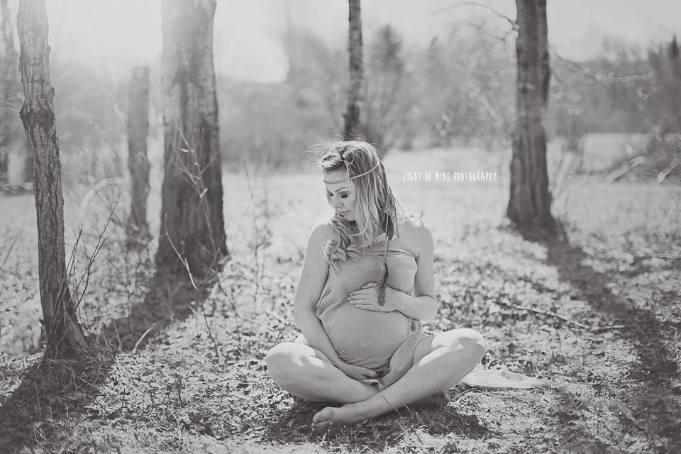 Light of Mine Photography. Combining the art of photography with the miracle of life. Specializing in maternity, birth and newborn photography. Serving upstate and CNY (Syracuse NY, Clay NY, Rome NY, Oneida NY, Oswego NY, Watertown NY, Fortdrum NY, Camden NY, Pulaski NY, Utica NY and surrounding areas)