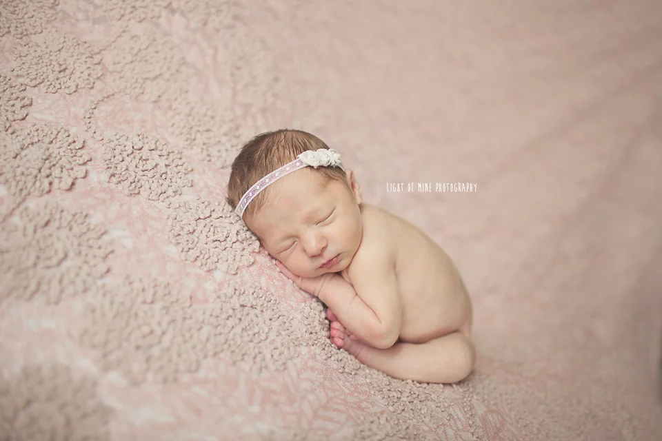 Syracuse NY Newborn Photographer