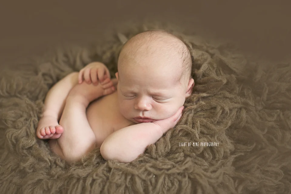 Syracuse NY Newborn Photographer
