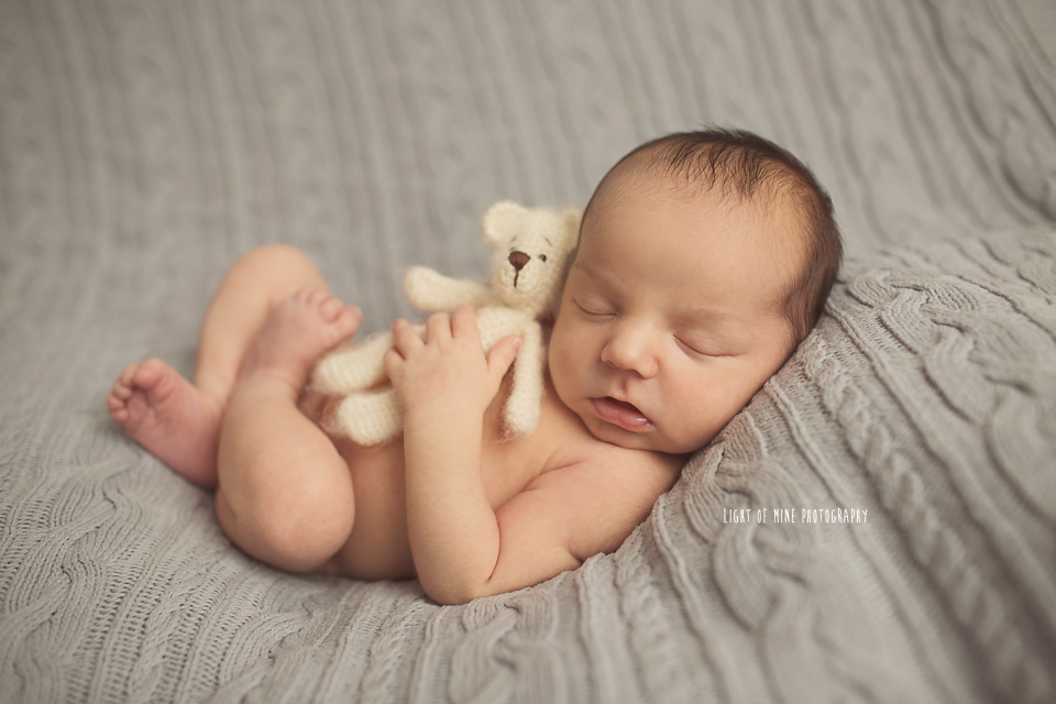 Syracuse newborn photographer