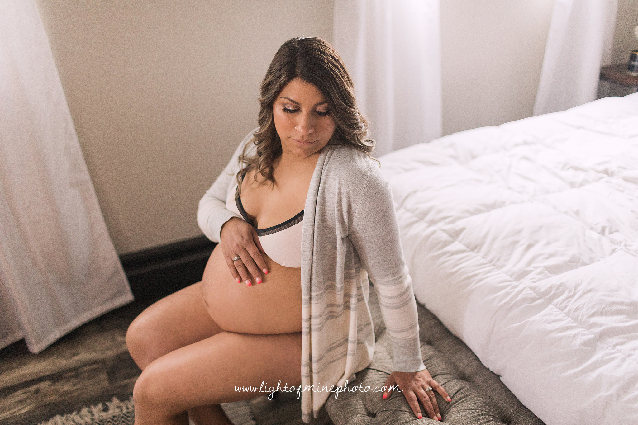 Syracuse NY maternity photographer