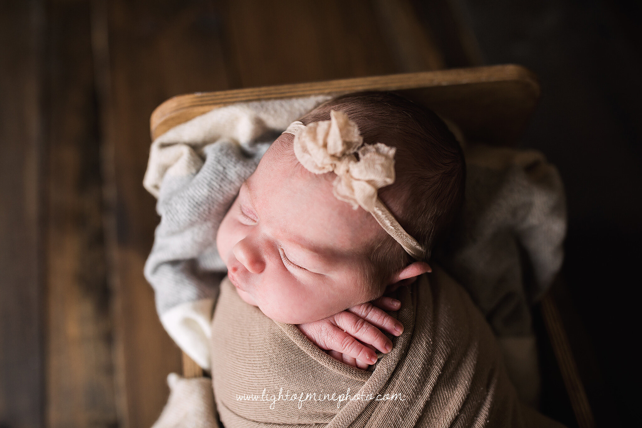 Syracuse NY newborn photographer