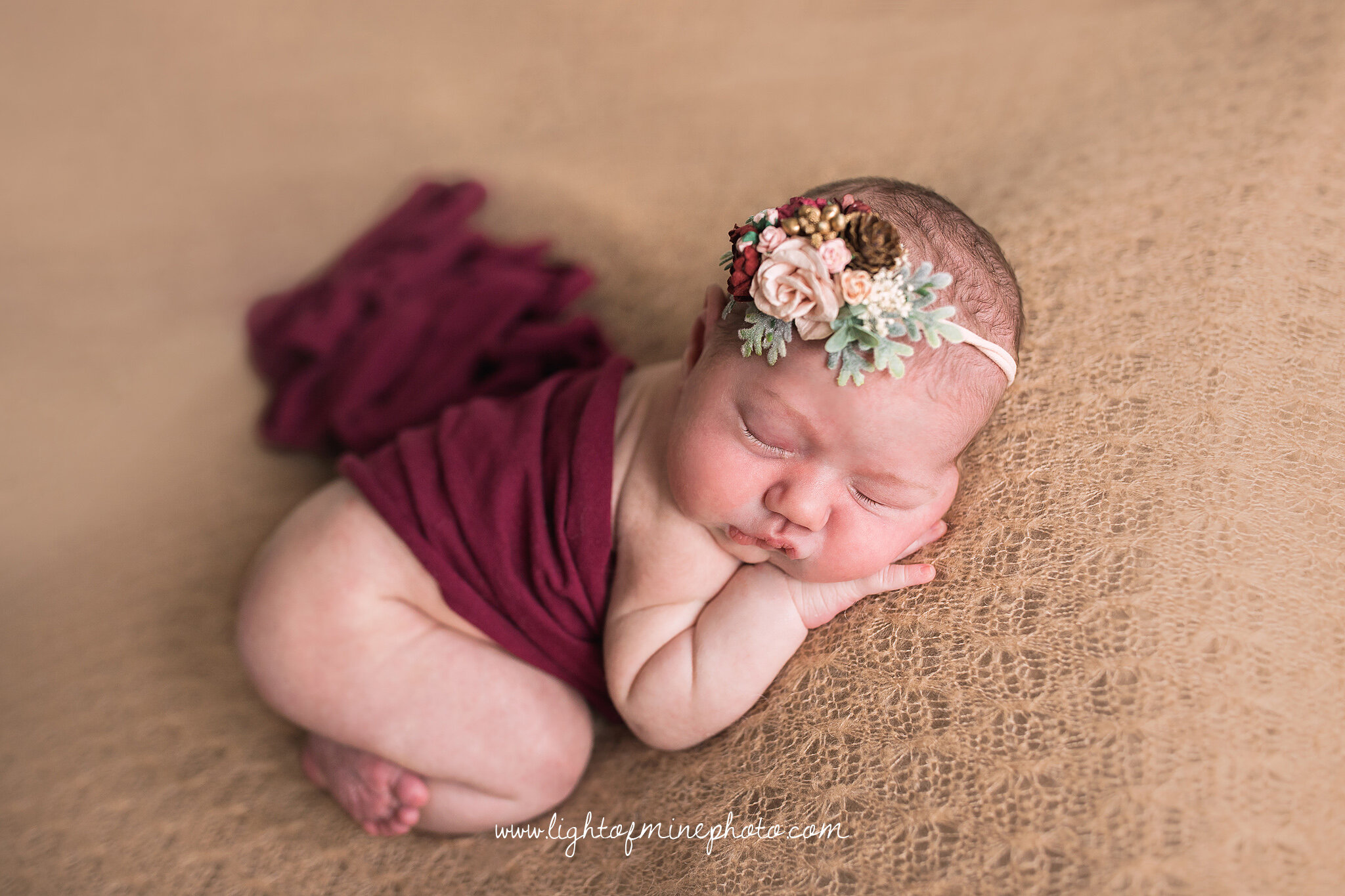 Syracuse NY newborn photographer