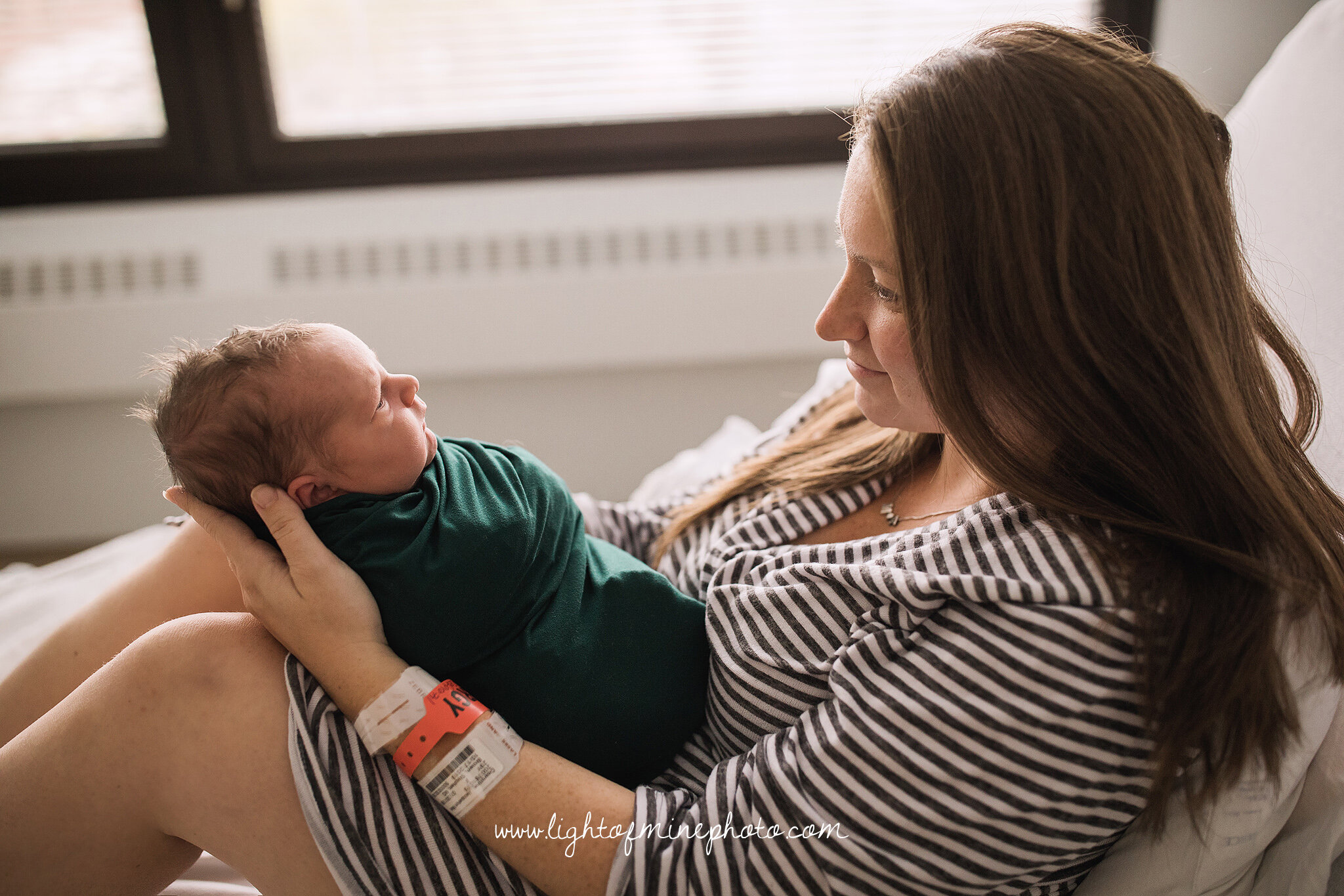 Syracuse NY birth photographer