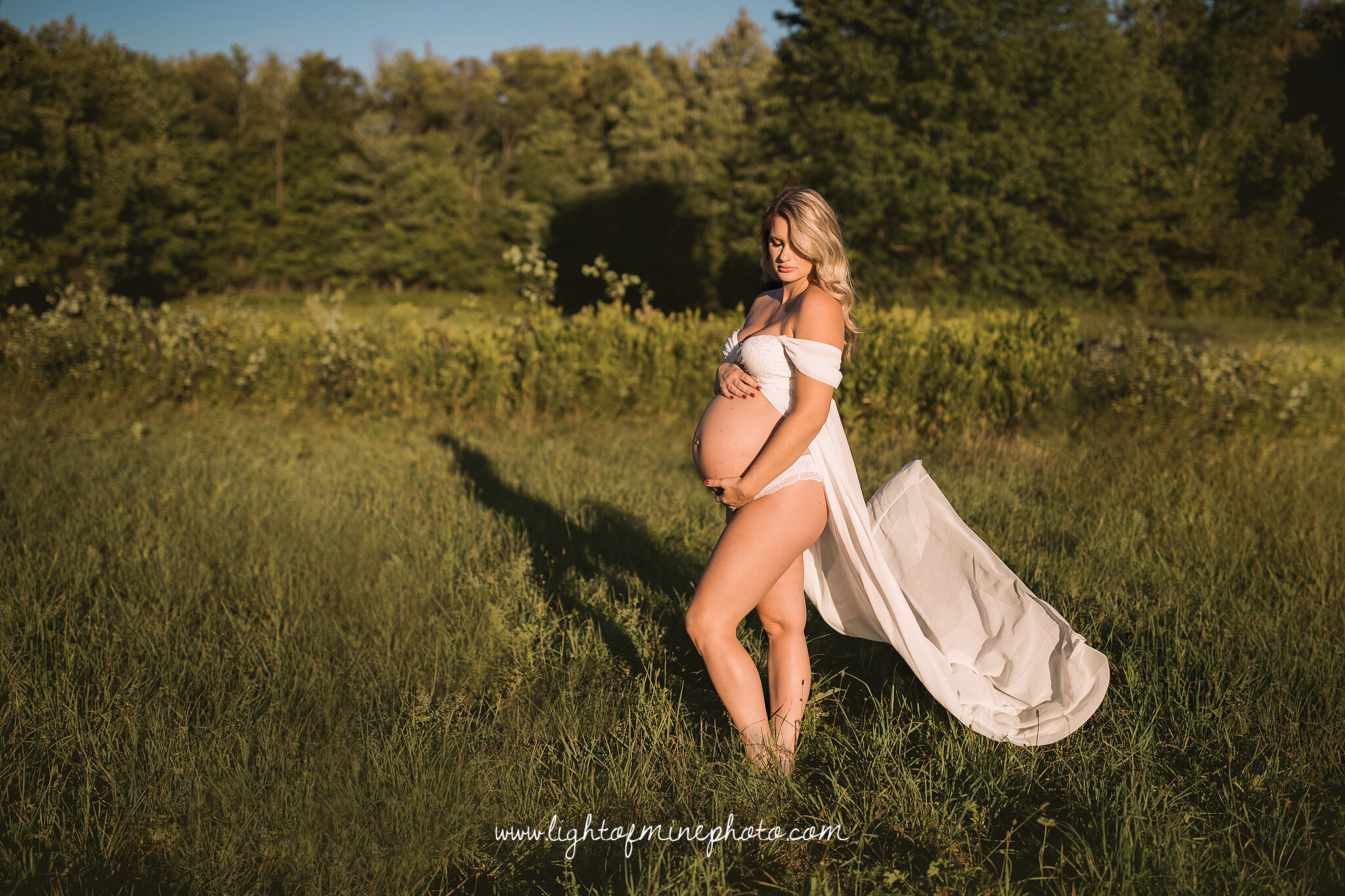 Oneida NY Maternity Photographer