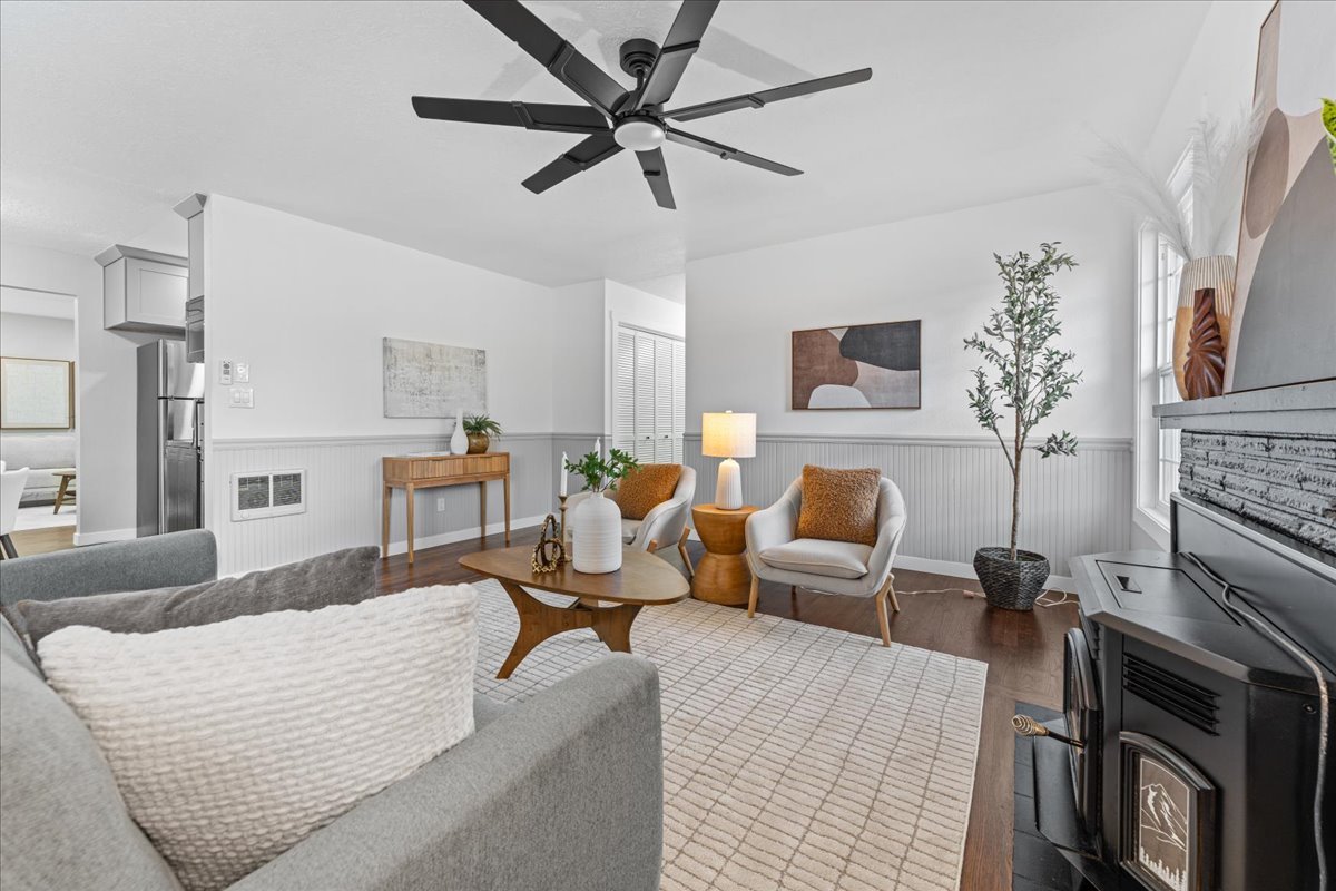 10-4535 NE Cleaveland Ave-7405234.jpg