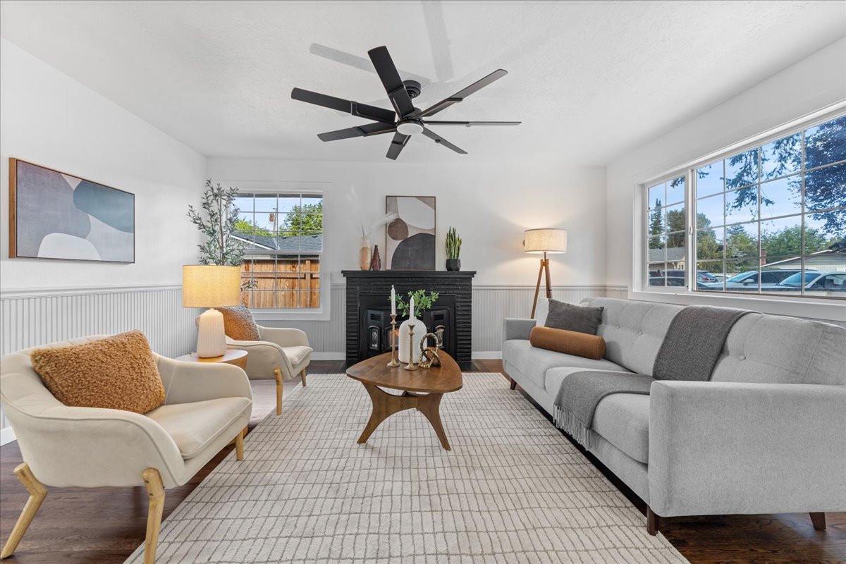 13-4535 NE Cleaveland Ave-7405249.jpg