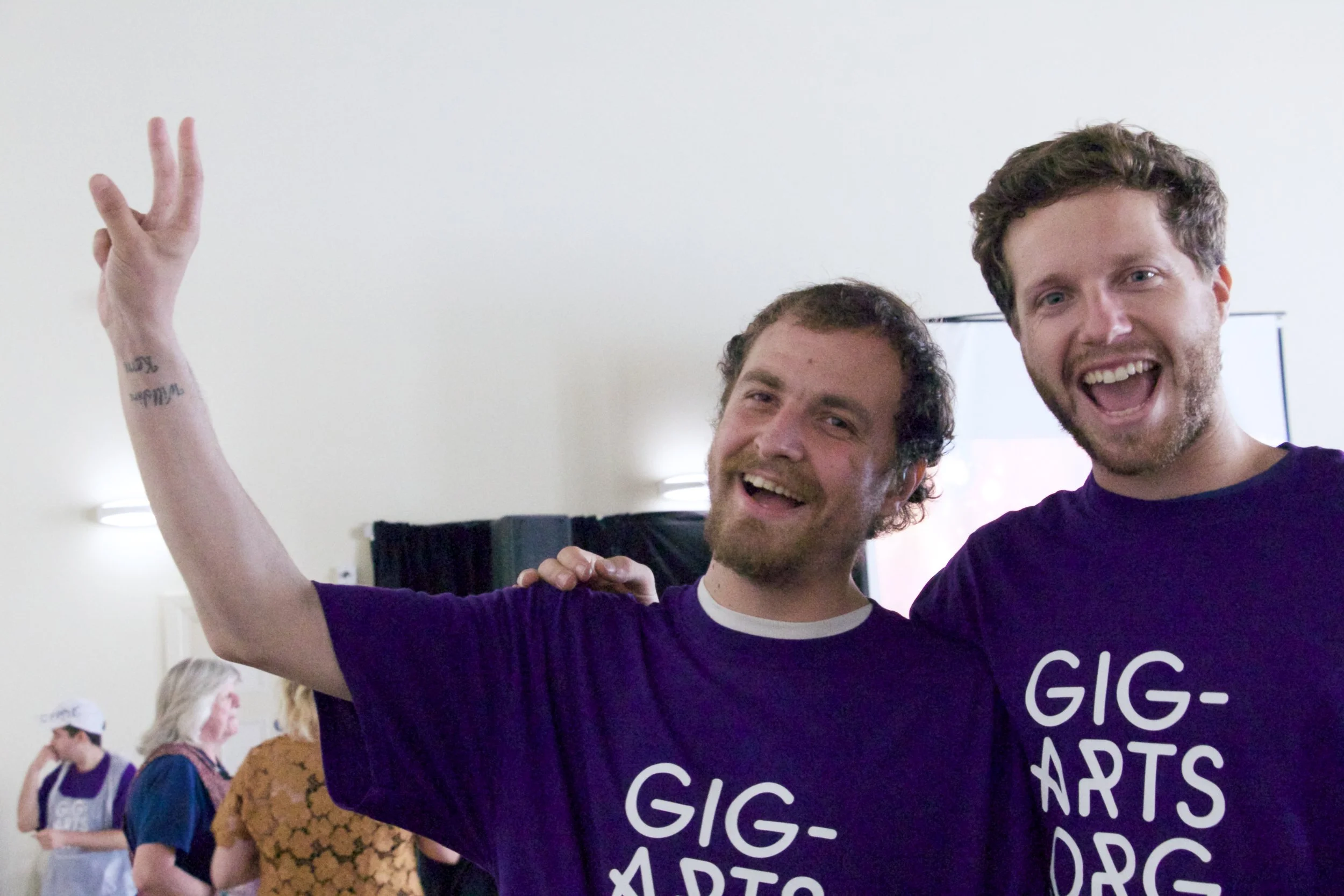 Ryan and Jem enjoy the Gig-Arts Show