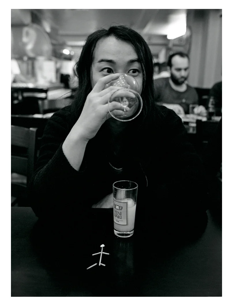 Bo Ningan translates to 'Skinny Man' in English. Here Monchan has a liquid dinner before the show.