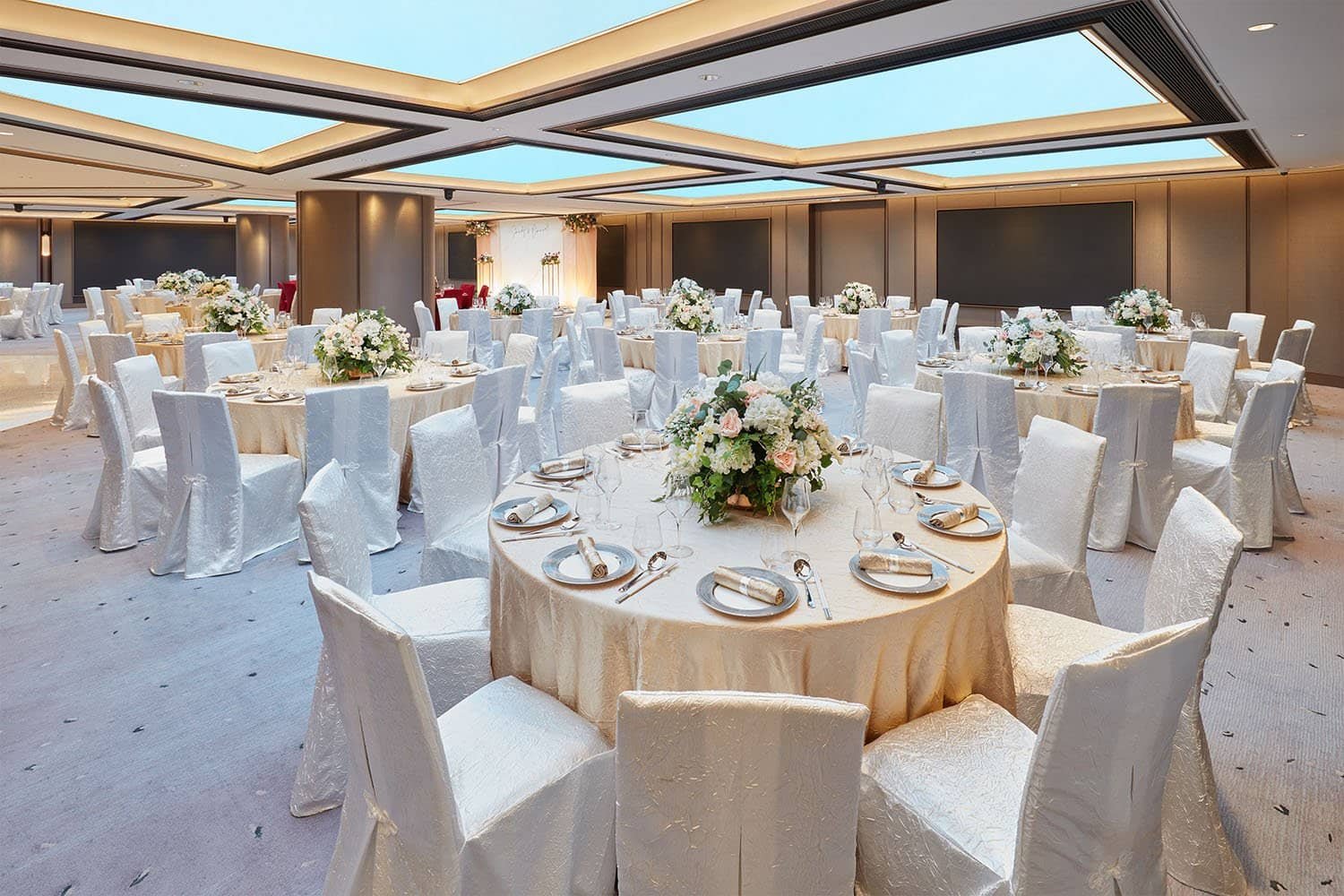 Hotel+Banquet+room+0072-min.jpg