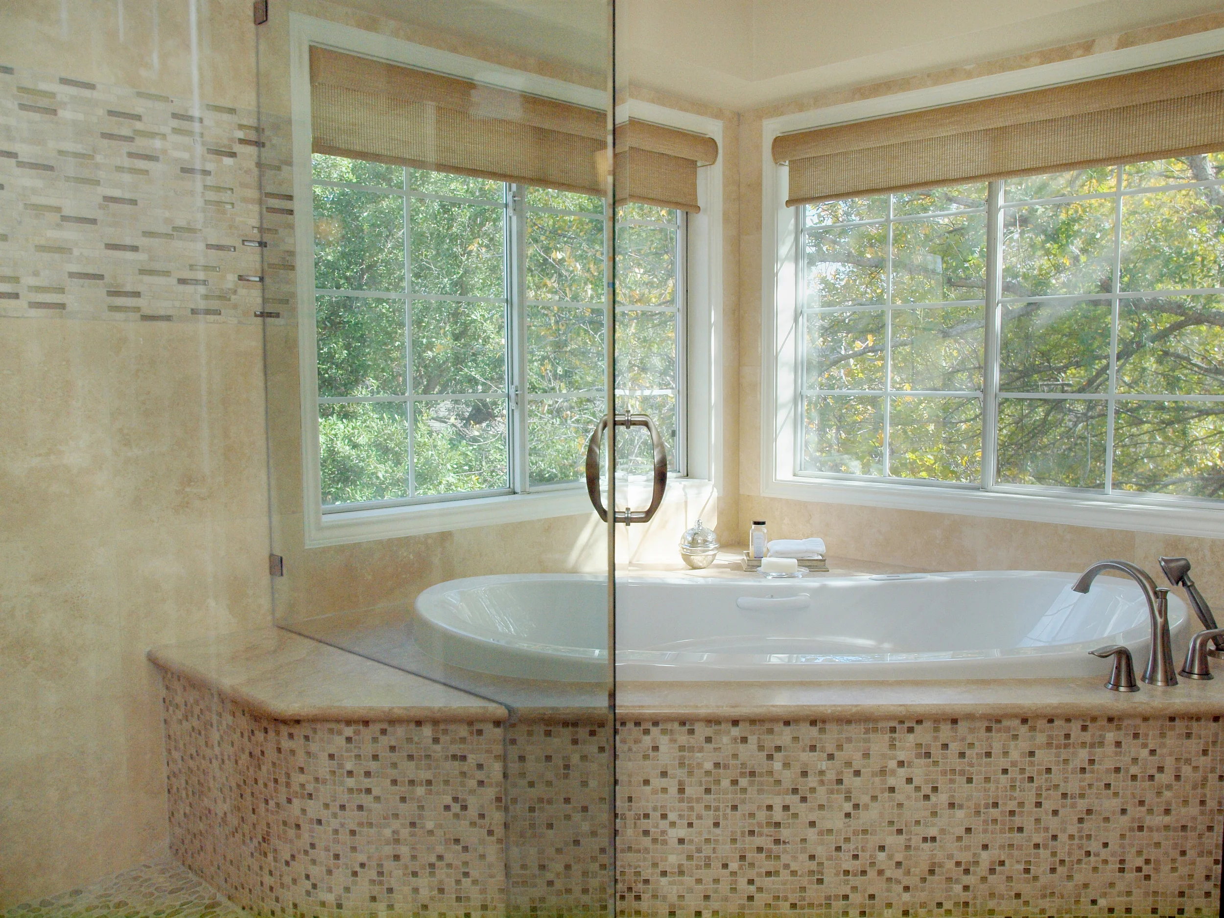 Master Bath.JPG