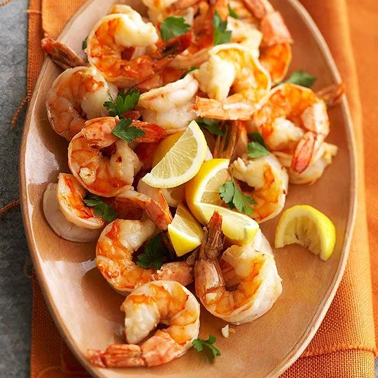 Ph via Pinterest Lemon Shrimp // Camarones al limón