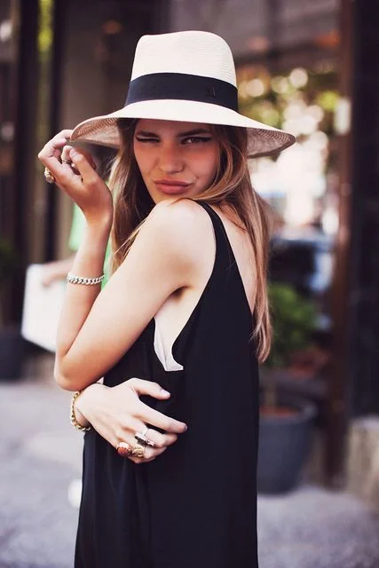 Yves-Saint-Laurent-HAT-for-Modates.gr_.jpg