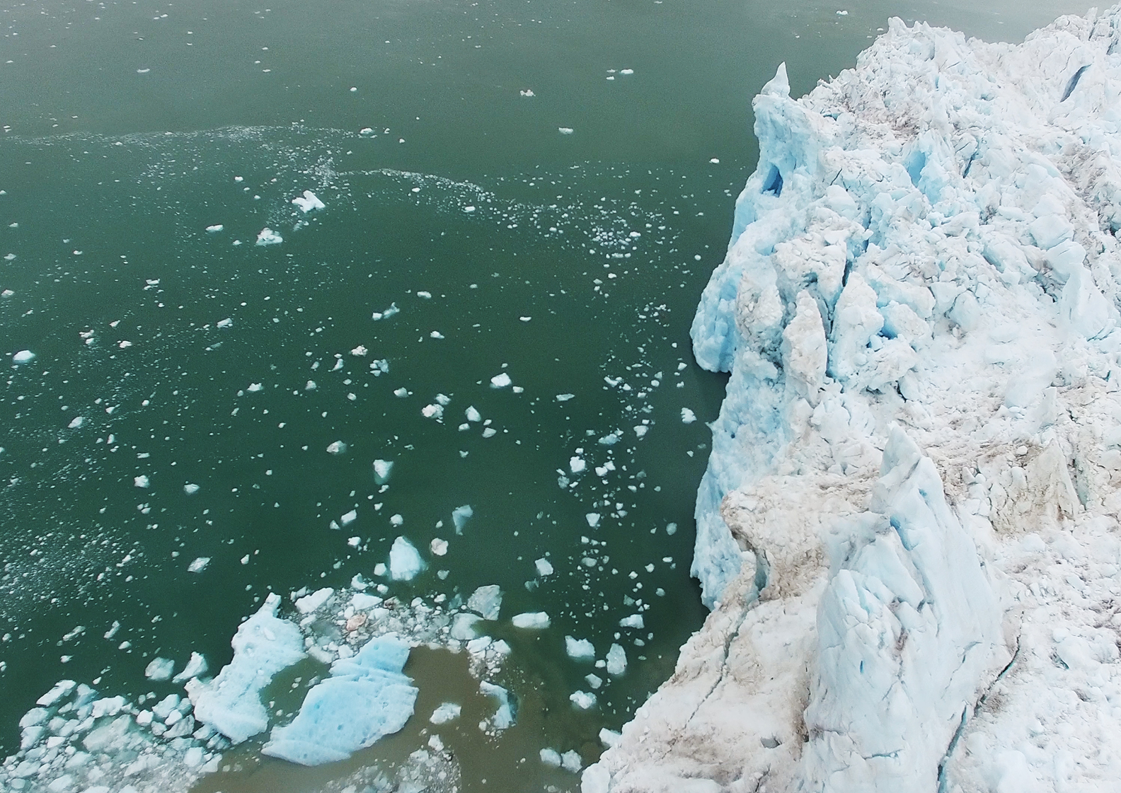 above Blomstrandbreen