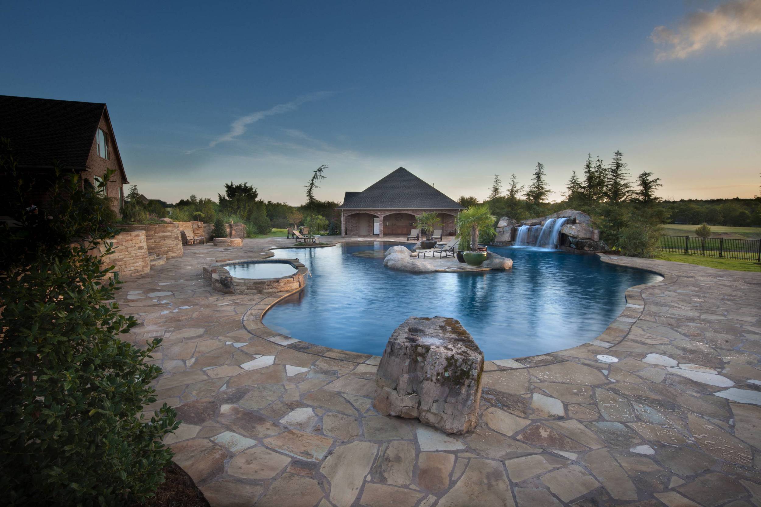 Yukon Estate — Caviness