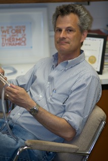 Picture of Dr. Jason Khan.
