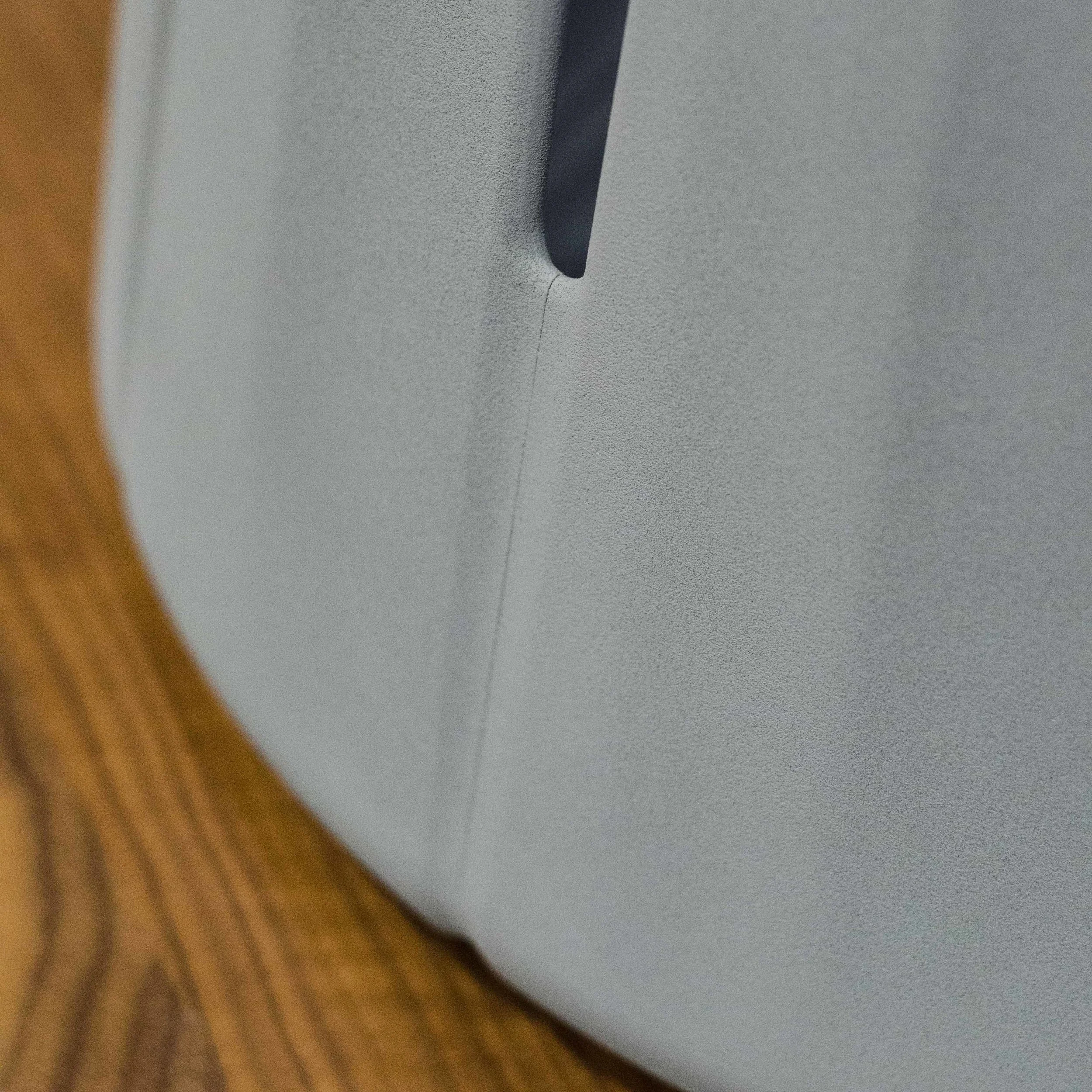  Detail of surfacing on cast steel base.&nbsp; 