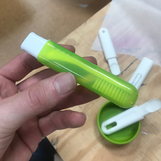 The concept of the Go-Spoon is inspired by travel toothbrushes that use the handle as a protective cap for the bristles.