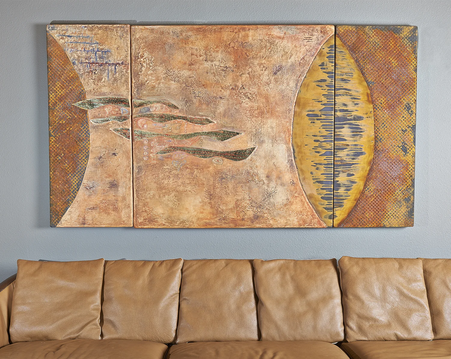 triptych_sofa.jpg