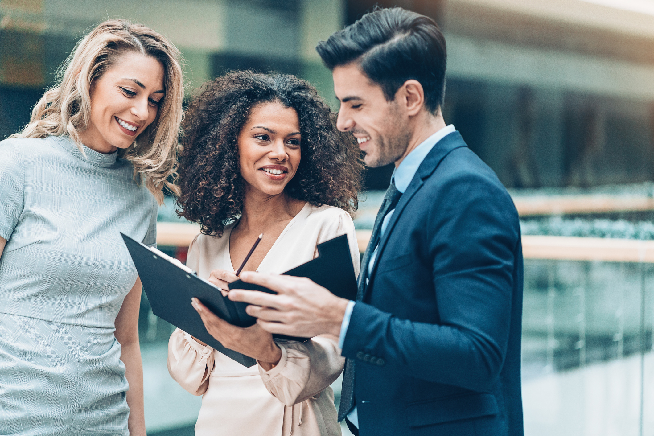 group of business people_2.jpg