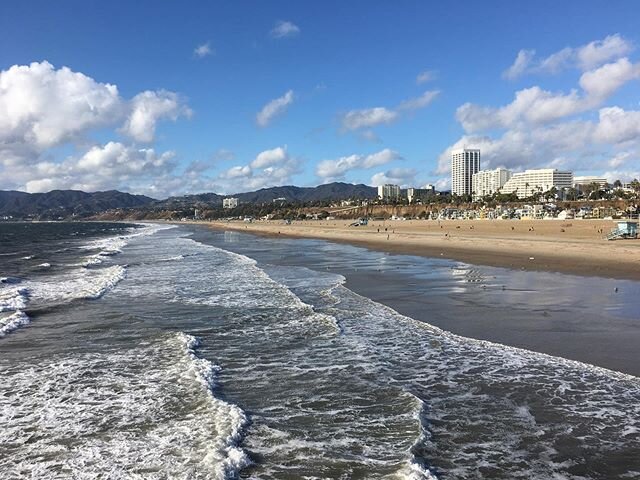Remembering a beautiful day spent at Santa Monica pier last November. #waveletvisuals #santamonicabeach #santamonicapier #sunny_day #beach_time #santamonica #californiadreaming #southerncalifornia #californiadreamin #californialife #californiacoast #