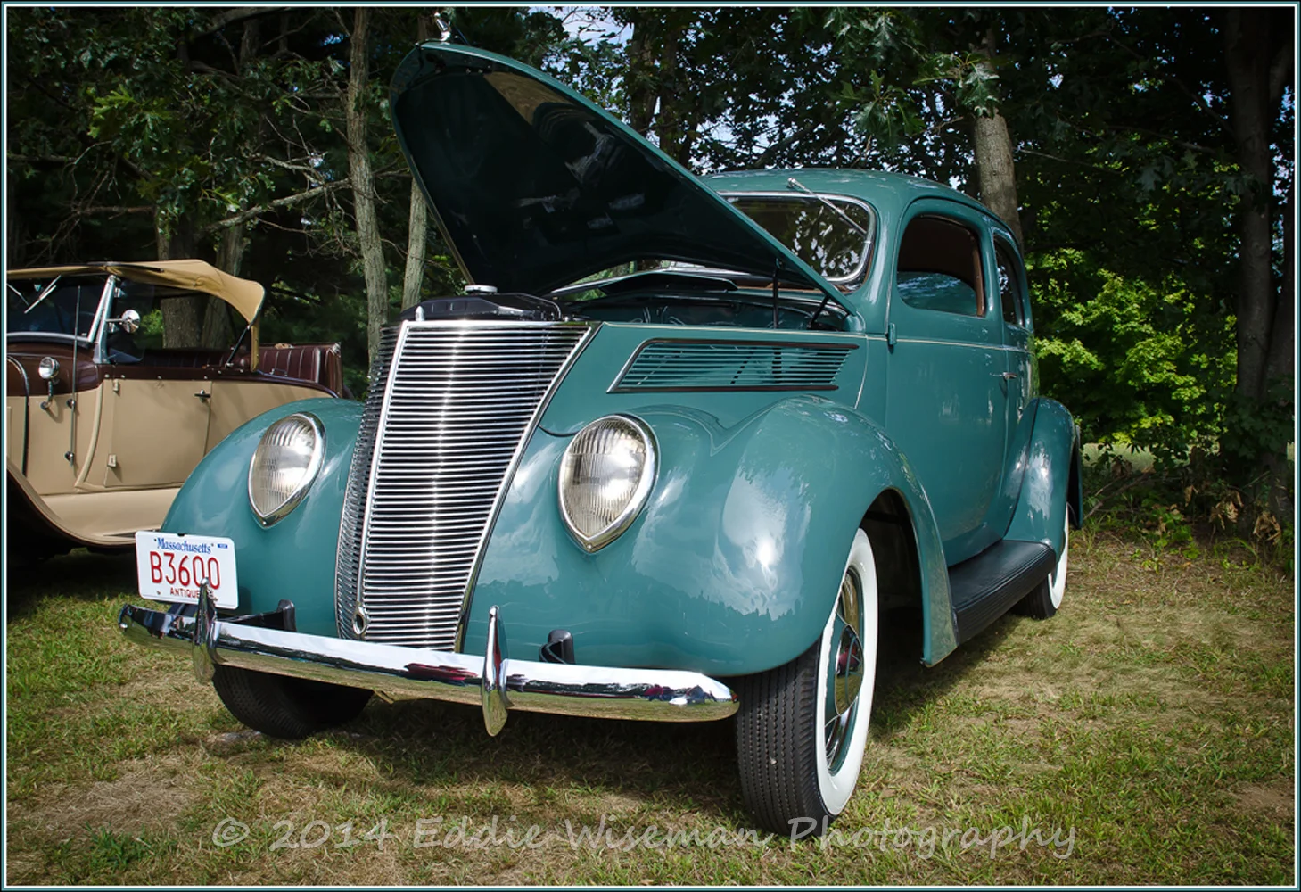 40's Ford Meticulous Restoration (front view)