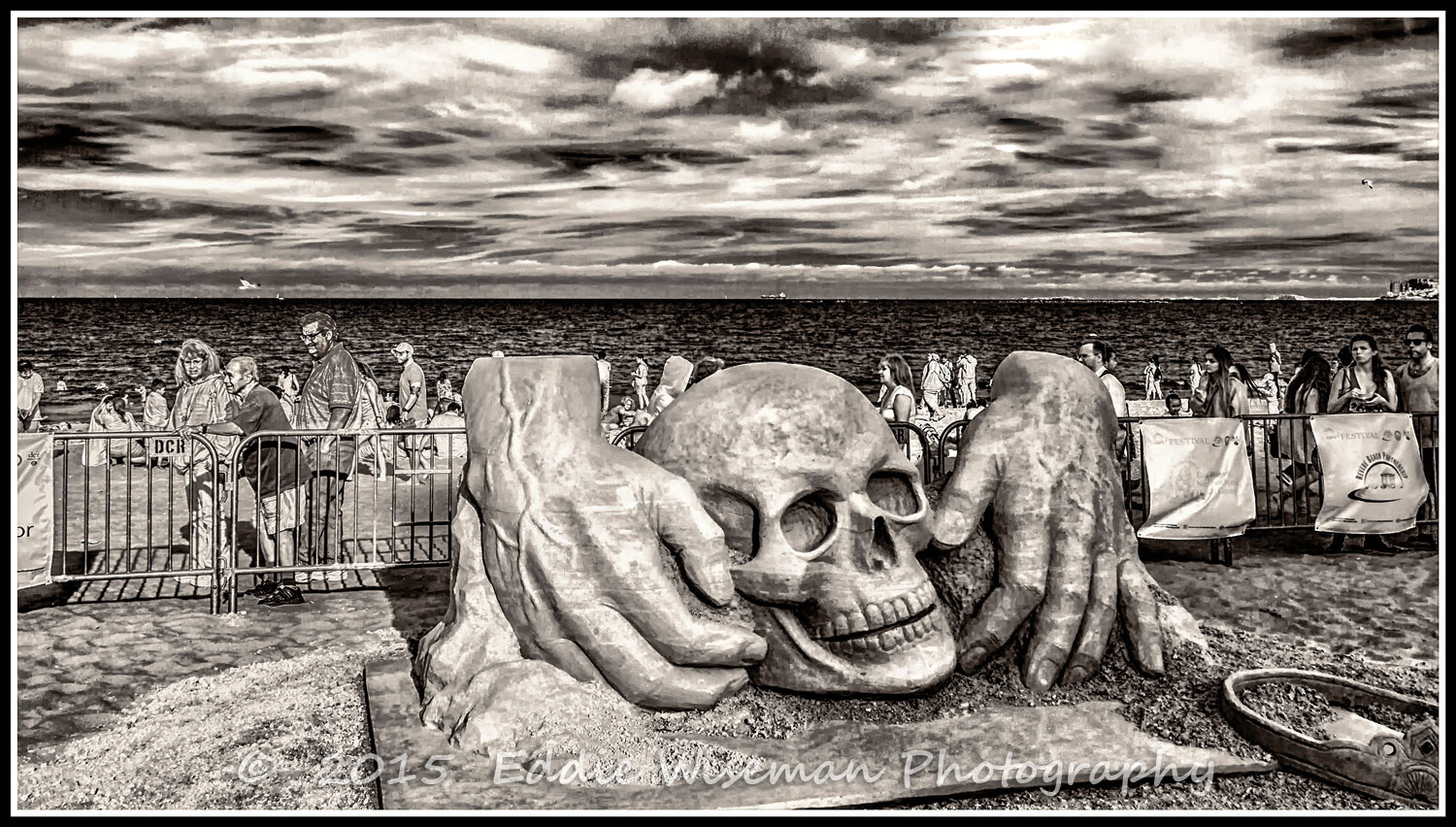 SAND SCULPTURE in black and white, Revere, MA 2015