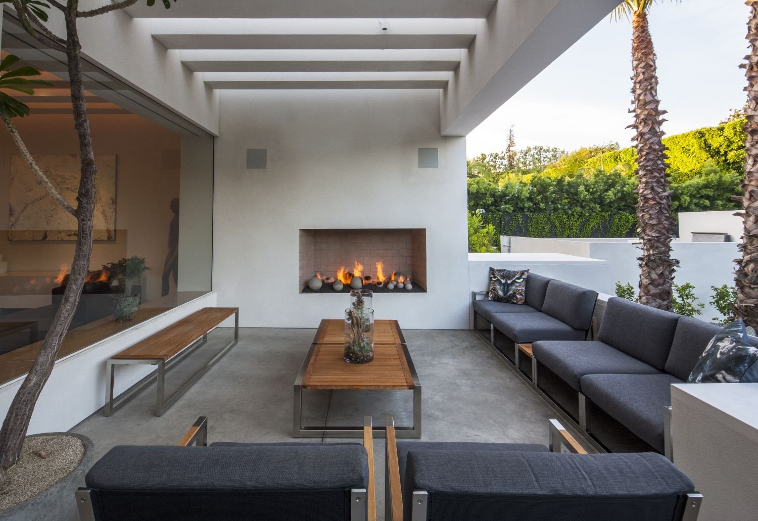 4_exterior_terrace_fireplace.jpeg