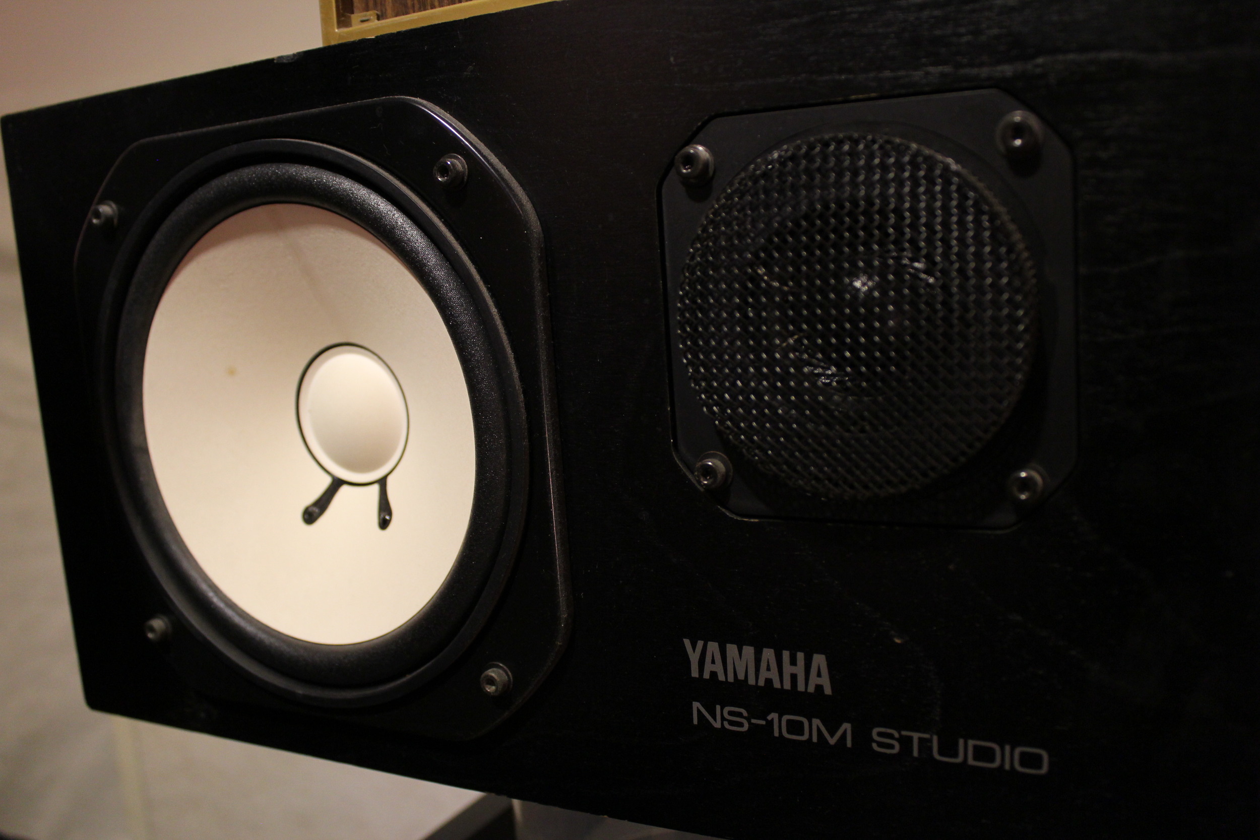 Yamaha NS-10
