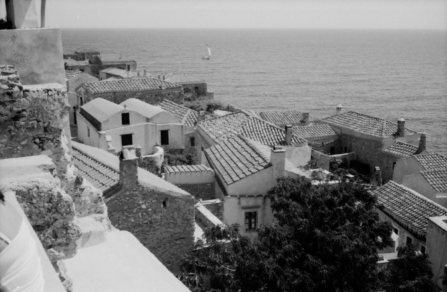 Monemvasia_cliff.jpg