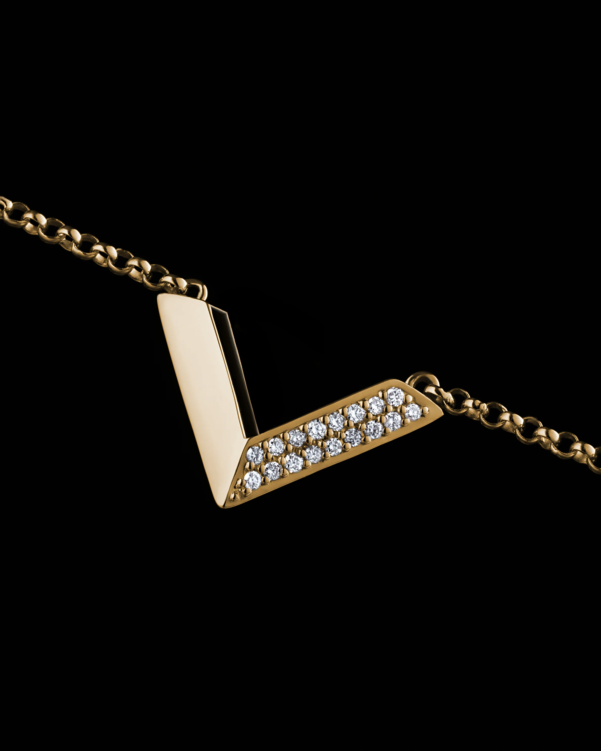 angular_necklace_.jpg