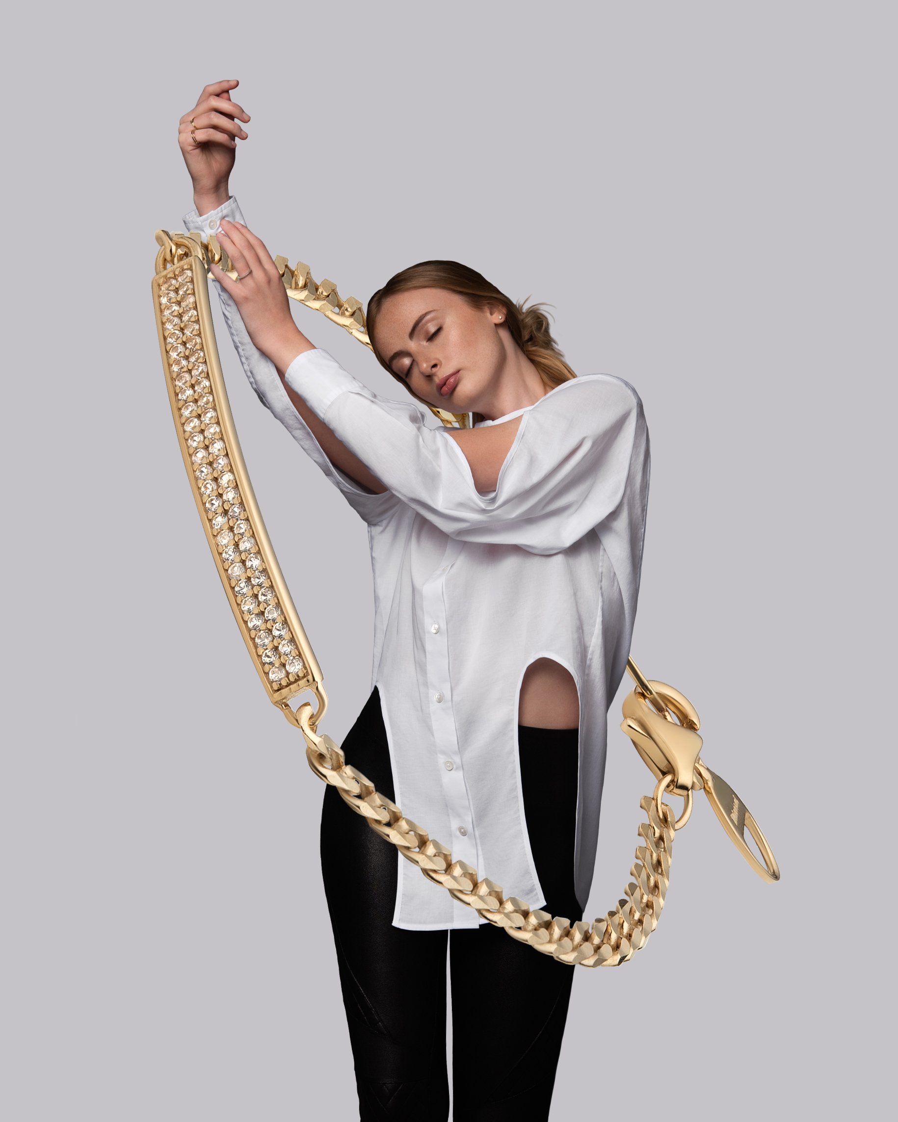 101-0293_ID Chain Bracelet_Gold Vermeil w-White Sapphires_Polished Gold w- Pave_model_piecesatthecenterofall_01.jpg