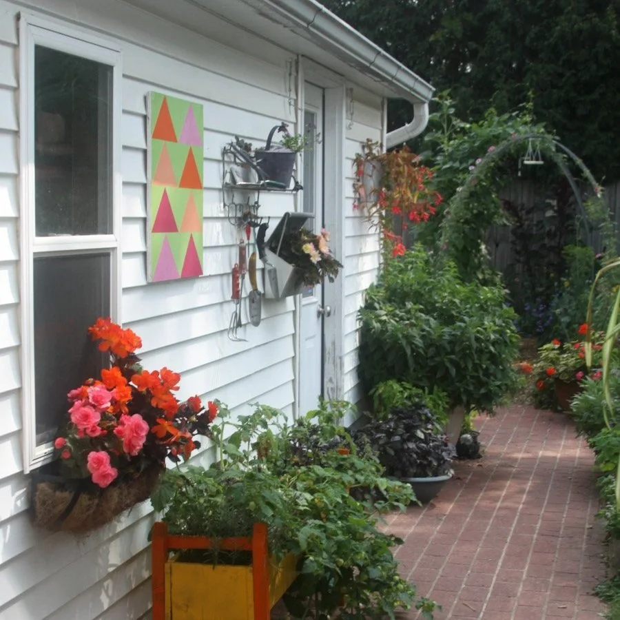 Painting in the Garden, A Fun and Different Project: Barn Quilts