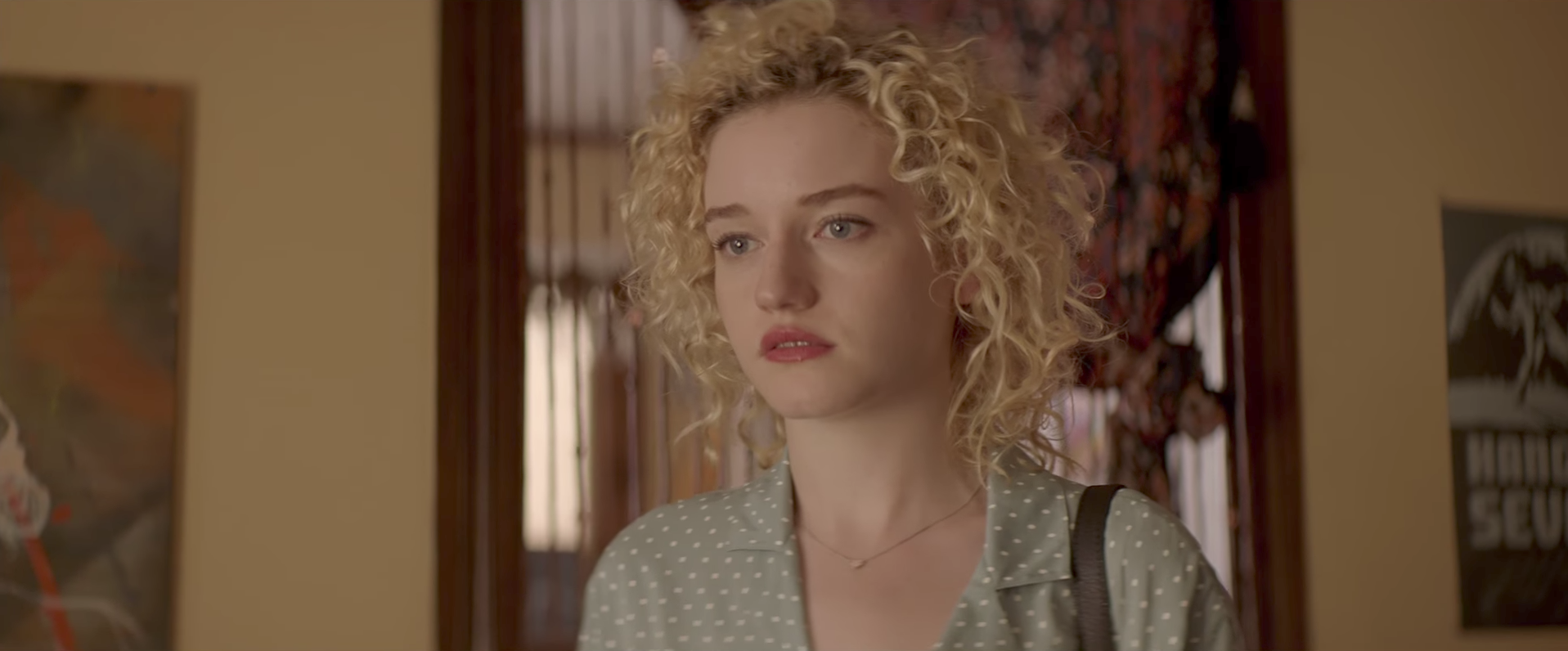 Julia-Garner-One-Percent-More-Humid.png