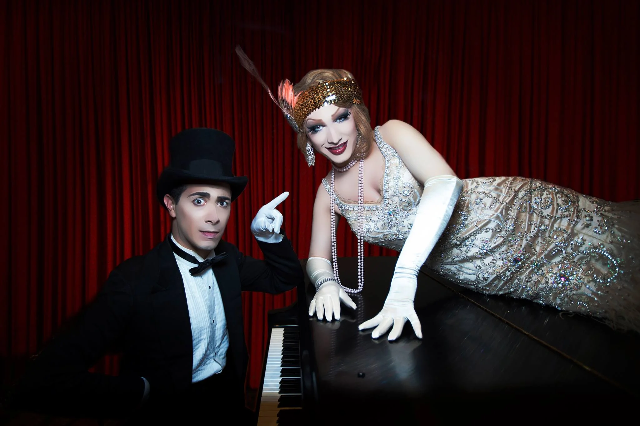 Carla Rossi introduces Jinkx Monsoon in her first PDX show since winning RuPaul's Drag Race three years ago!