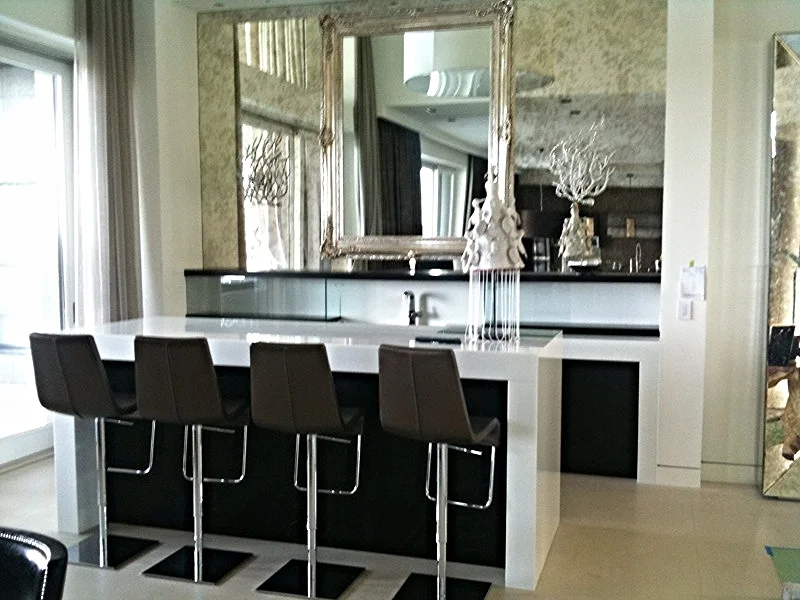 WESTLAKE RESIDENCE
