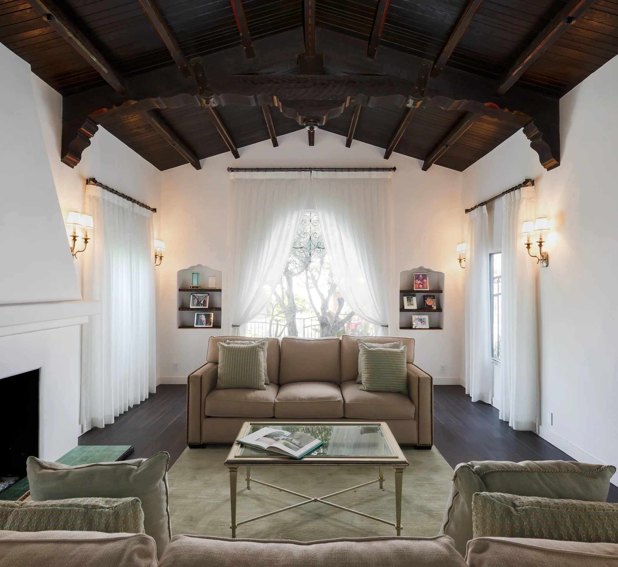 LA PEER DRIVE, BEVERLY HILLS