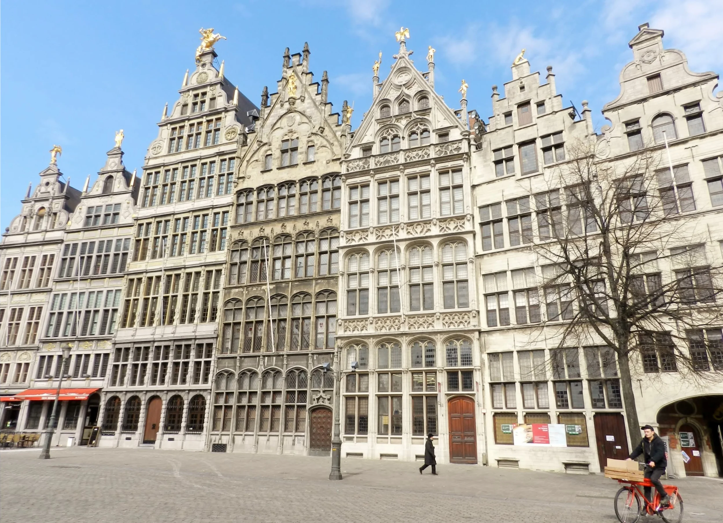 Antwerp Square Buildings.jpg