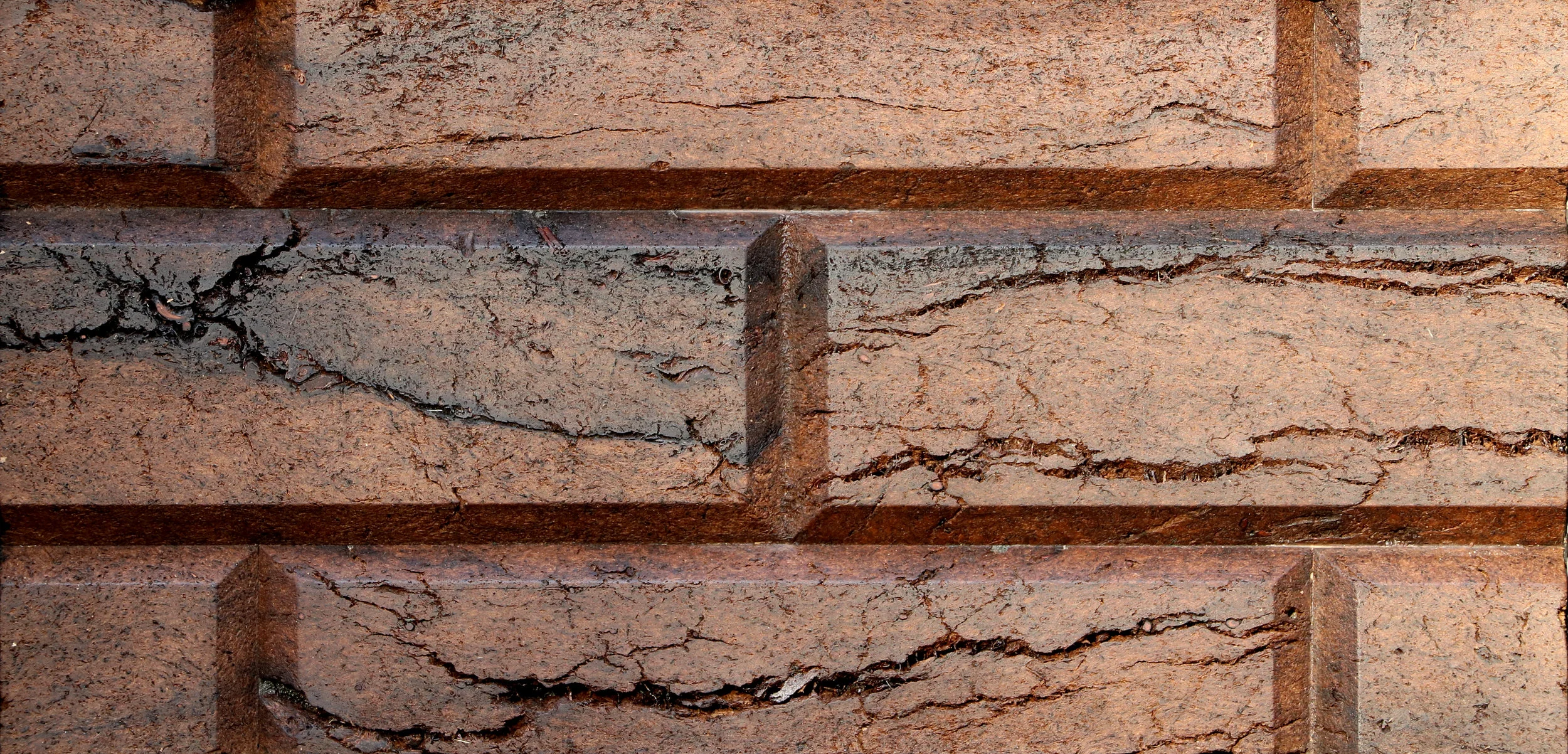 Bevelled Tiles Peat Panel™