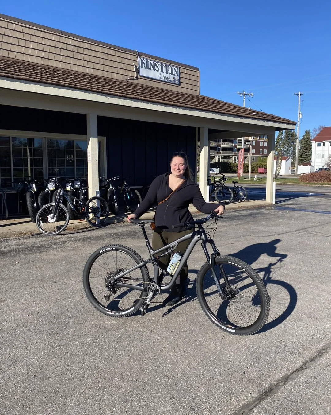 New bike day for a Molly, Salsa Horse-thief hitting the trails!