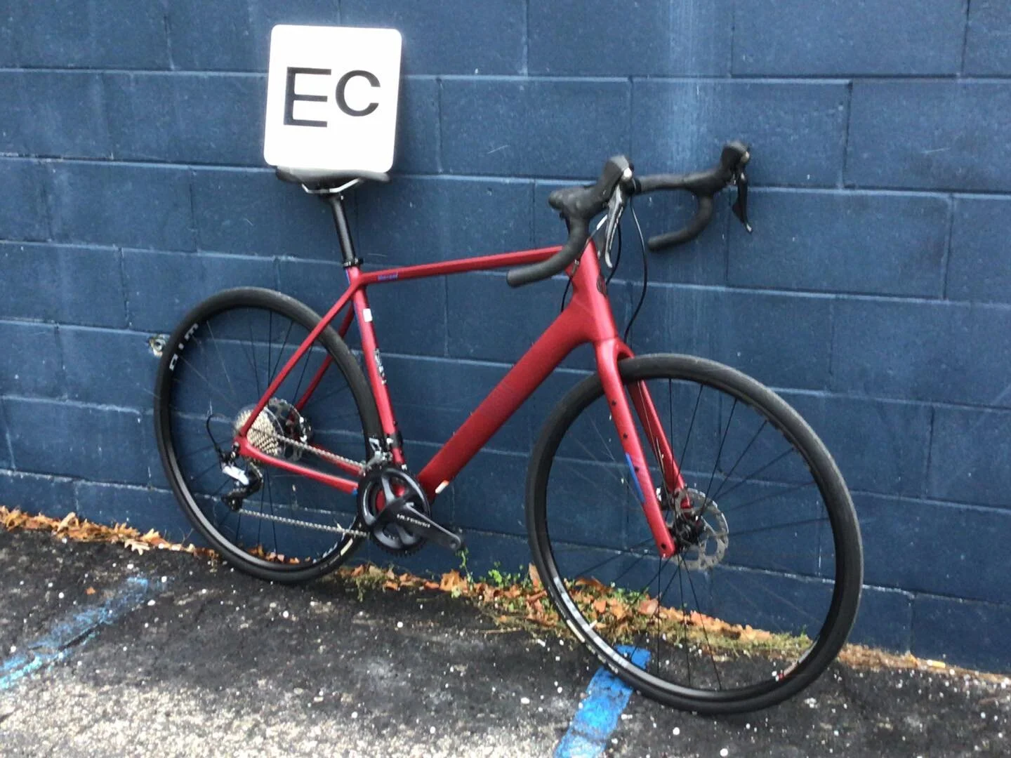 New Salsa Warroads have arrived. https://www.salsacycles.com/bikes/2022-warroad-c-ultegra