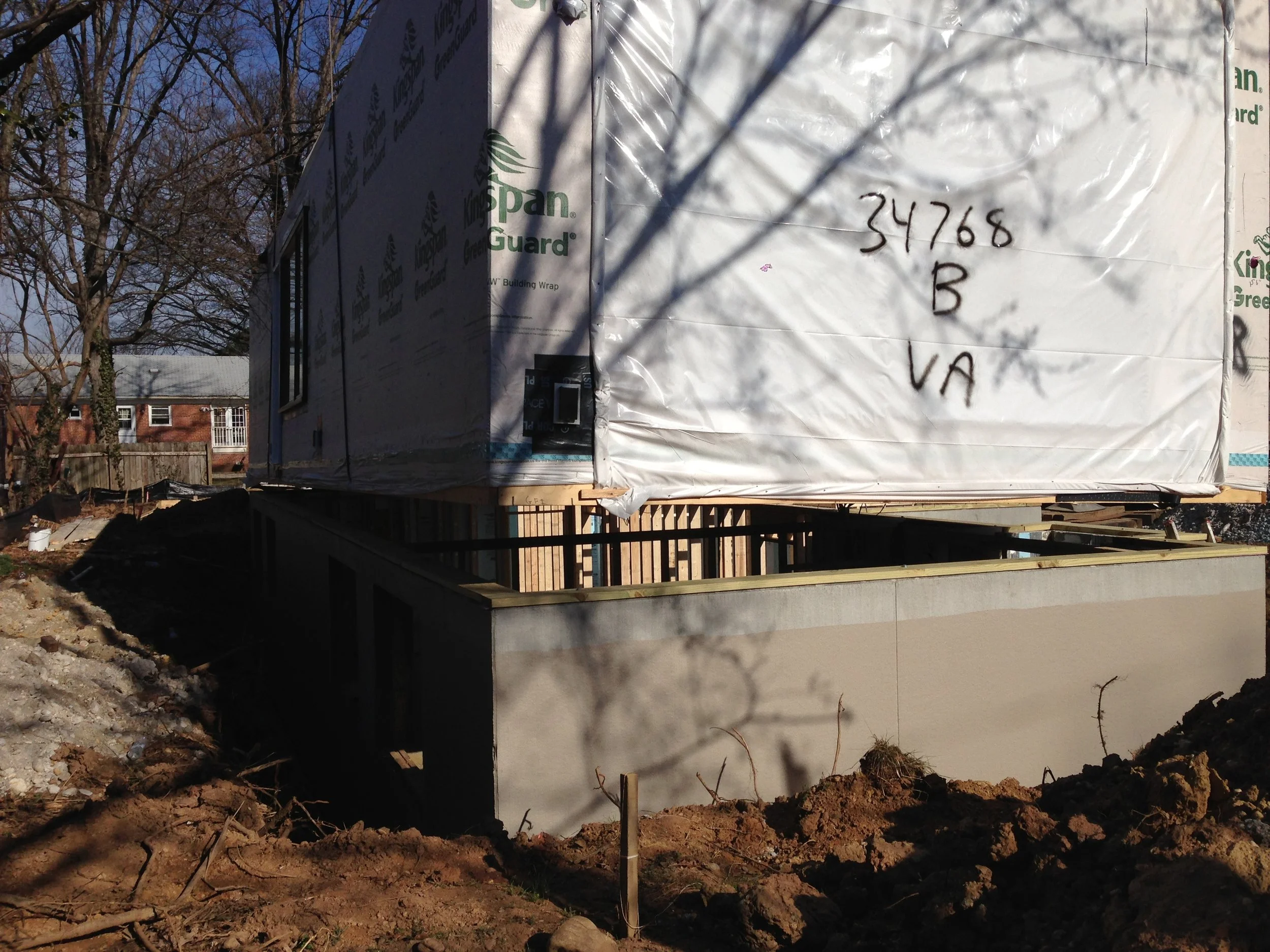 9:25 - First modular unit being slowly set. It took about 37 seconds to get the trailer to the house. The walls lined up perfectly. 