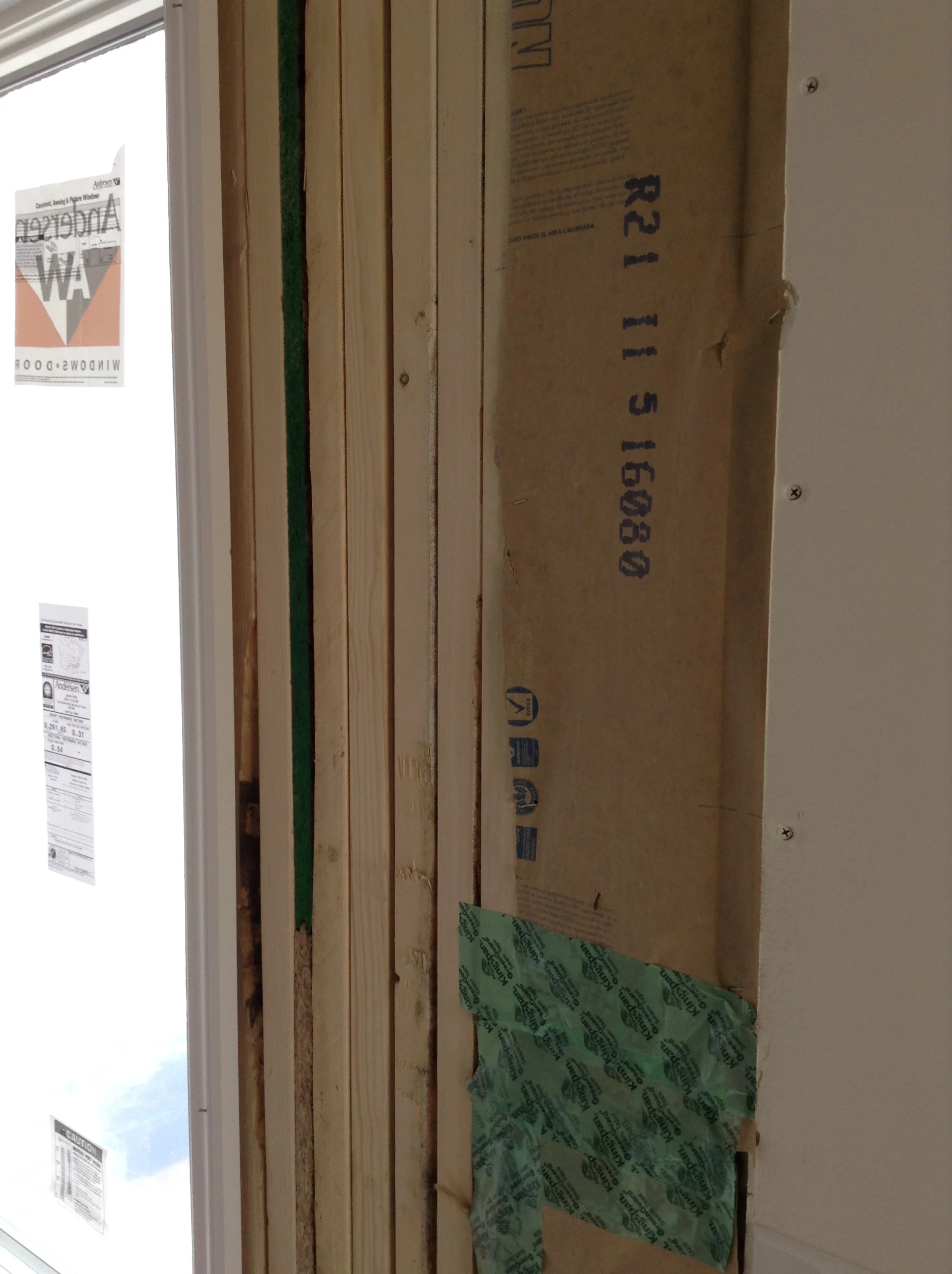 14:45 - A typical wall section showing the extra structure needed for transportation and lifting the unit from a trailer to the final location. This is a plus in that the structure is stronger, however, that equals less insulation which equals a less efficient building envelope.