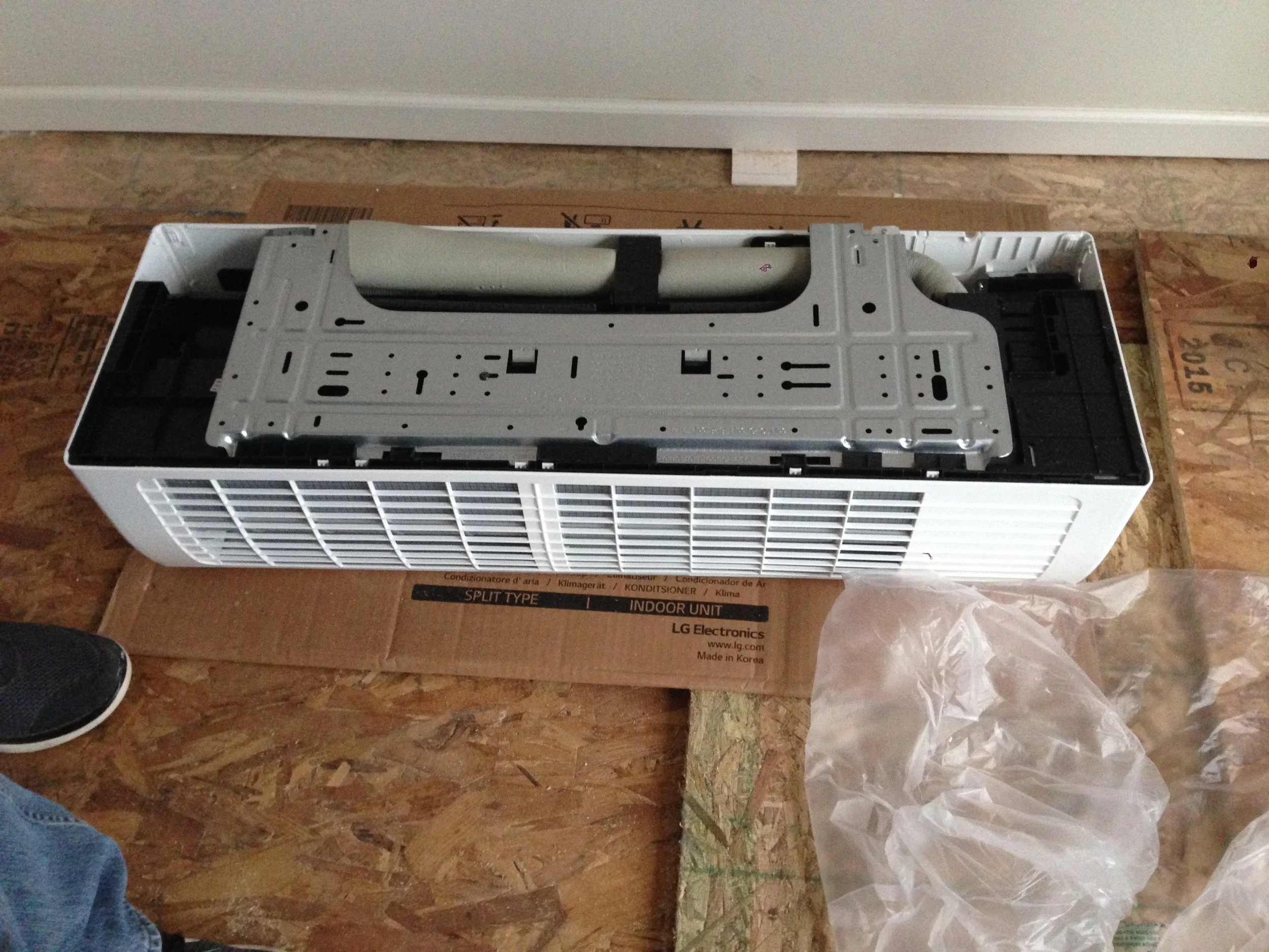 I was really happy to see the guys beginning the installation. This is the back of a unit. These are very common all around Europe and part of South America. It is slowly gaining popularity in the USA. 