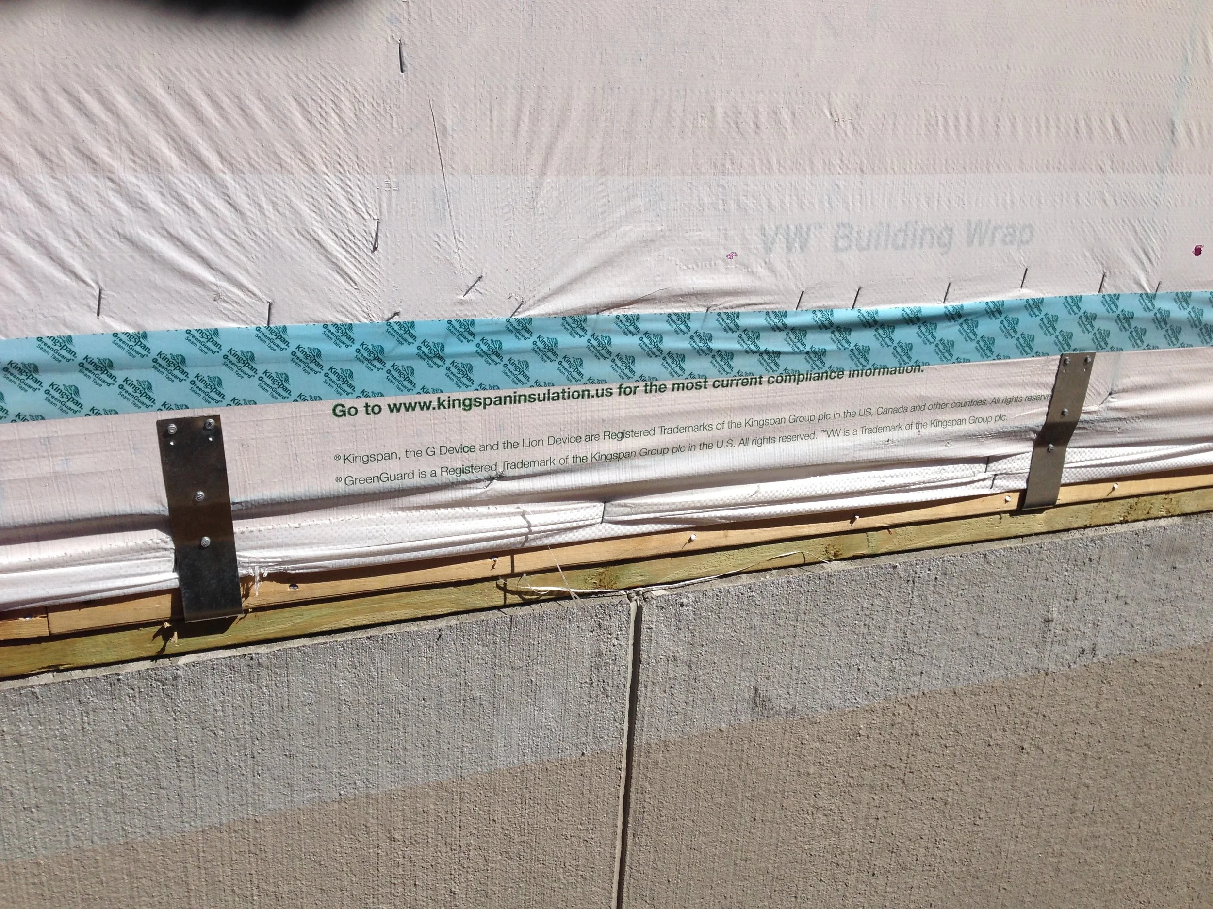 Same straps but on the outside. Nicely nailed.